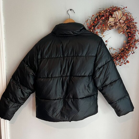 Fabletics Women's Essential Puffer Winter Jacket SMALL in Black - Picture 12 of 14